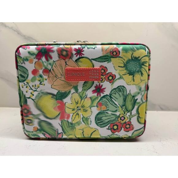 Clinique x Jonathan Cohen Train Case Makeup Toiletry Case NWOT - Picture 3 of 9